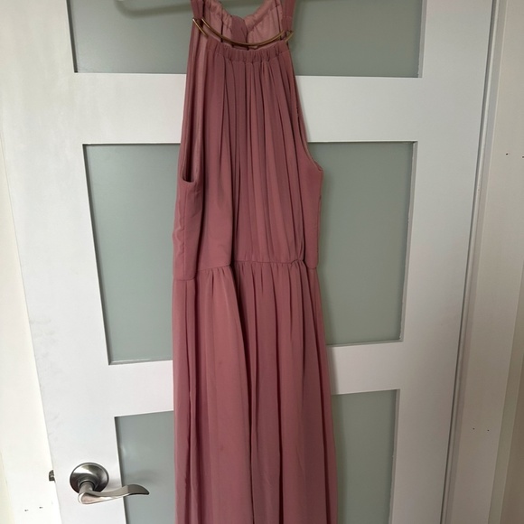 Dress - Picture 1 of 4